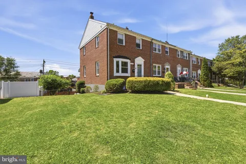 $285,000 | 1733 White Oak Avenue, Parkville, MD 21234