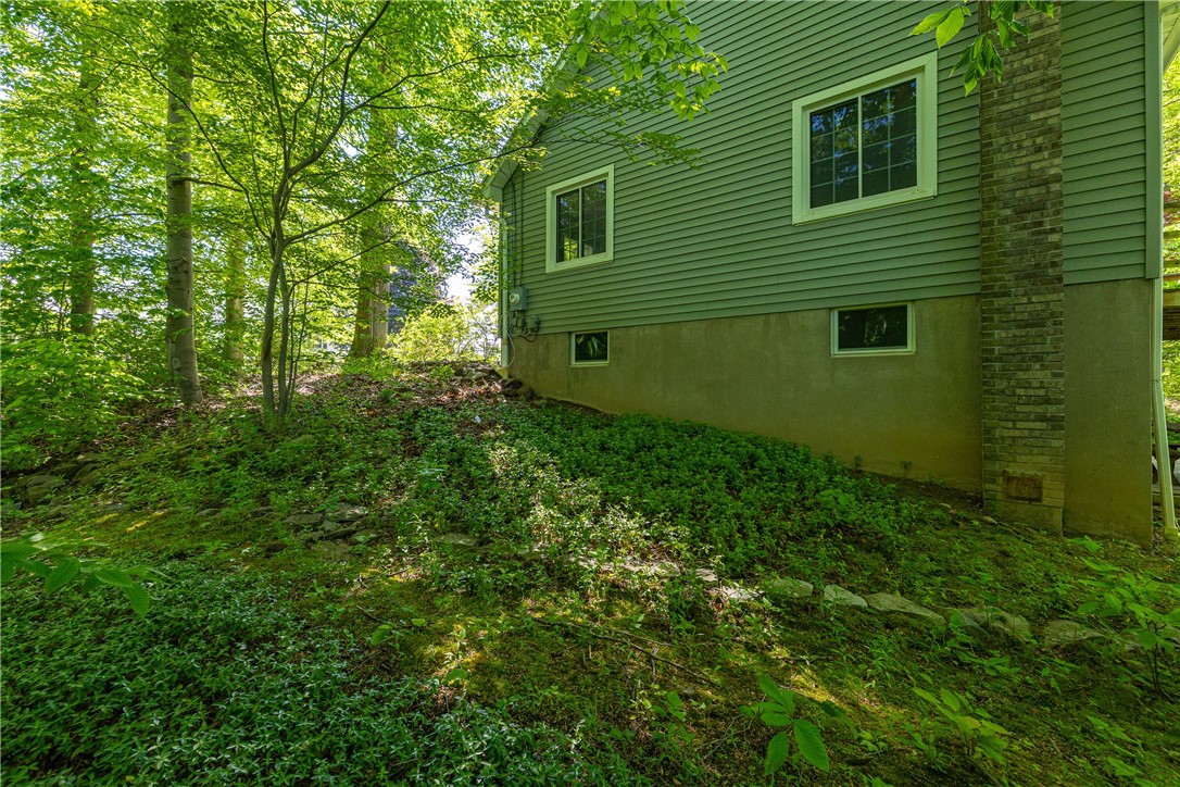 291 Whitney Road Perinton, NY 14526 - Photo 11 of 35