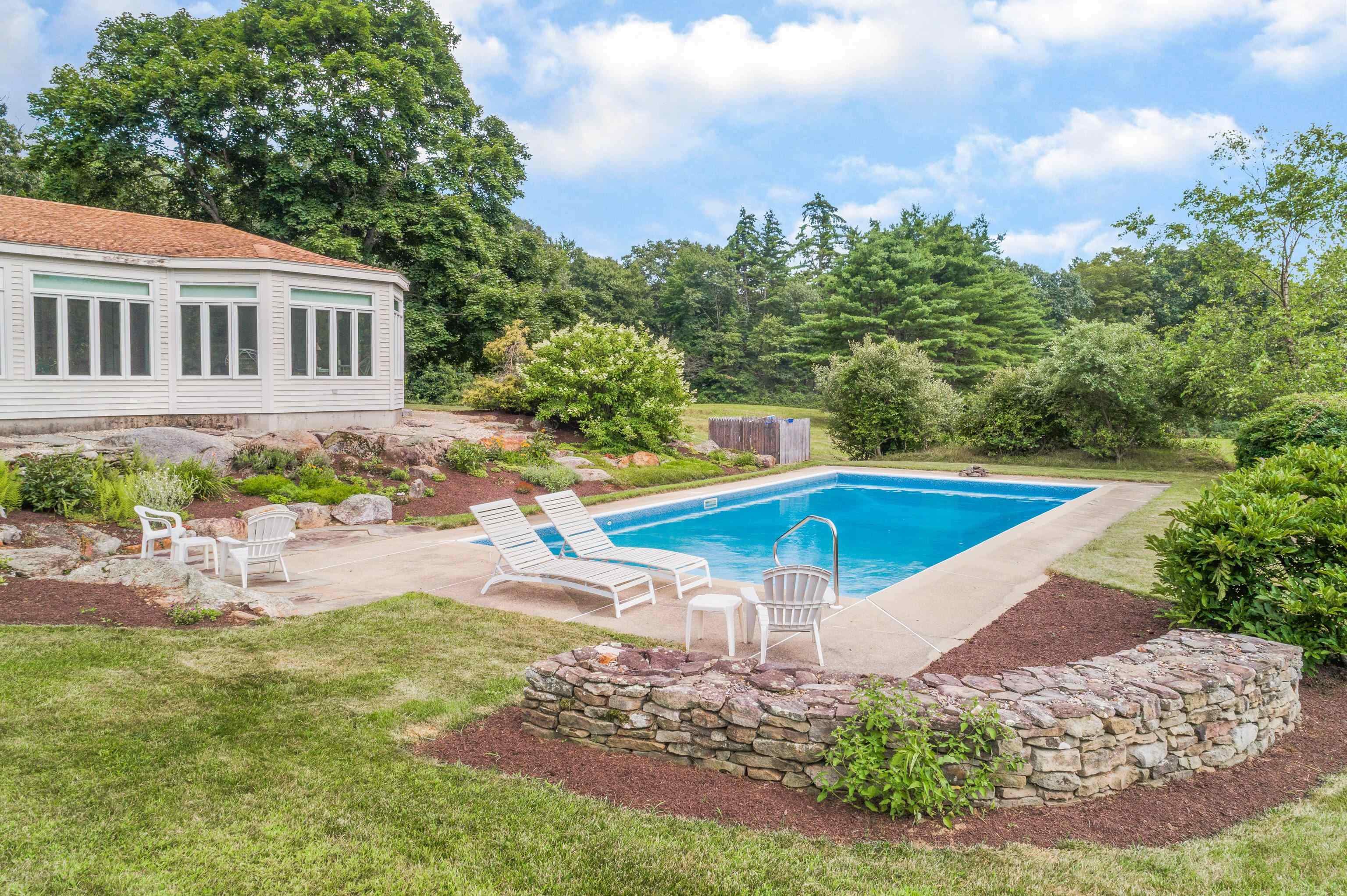 1028 Broad Cove Road Hopkinton, NH 03229 - Photo 3 of 40