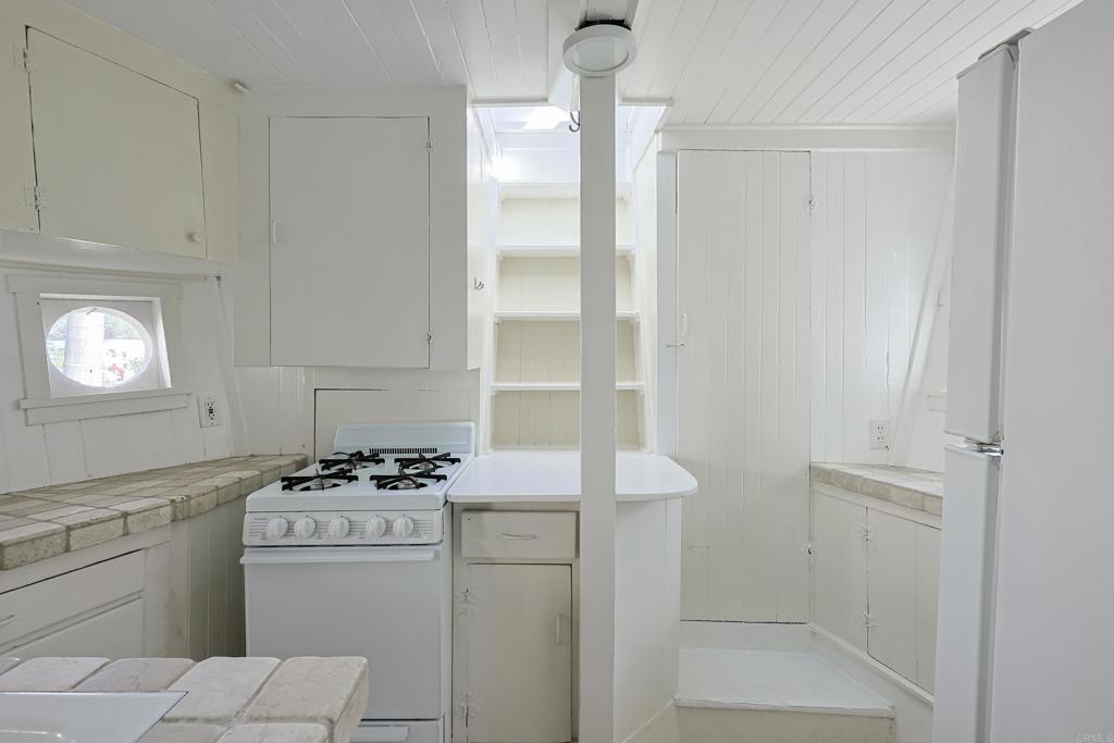 726 3rd Street Encinitas, CA 92024 - Photo 16 of 29