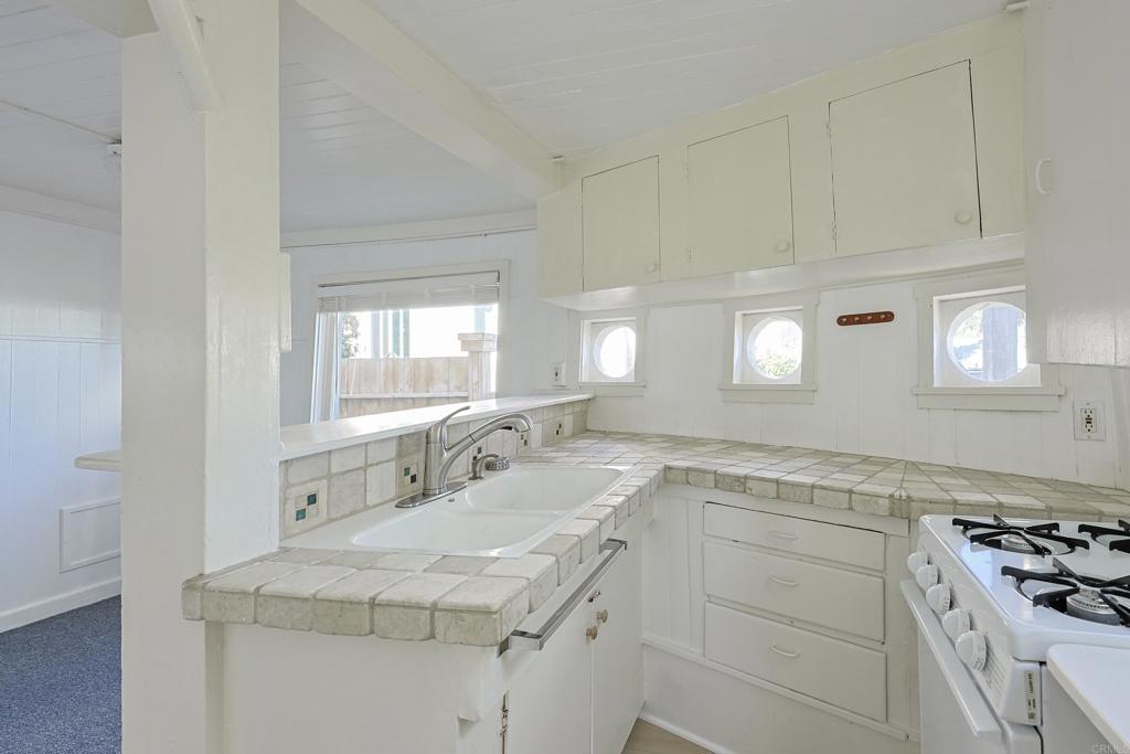 726 3rd Street Encinitas, CA 92024 - Photo 17 of 29