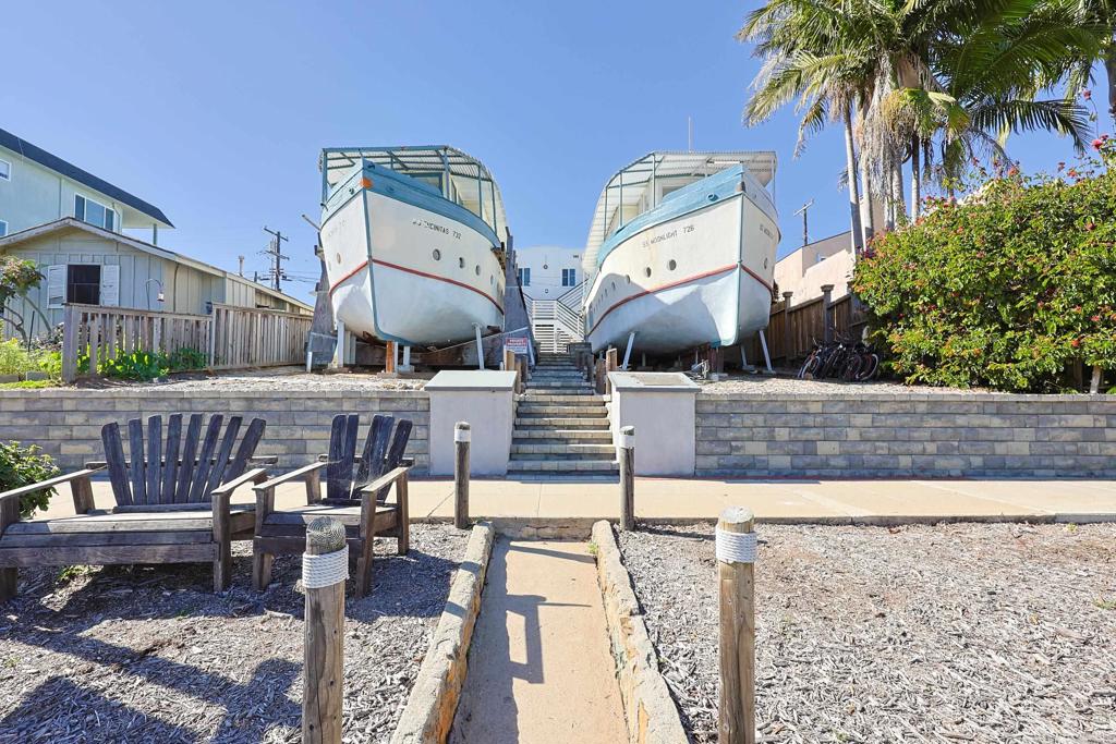 726 3rd Street Encinitas, CA 92024 - Photo 2 of 29