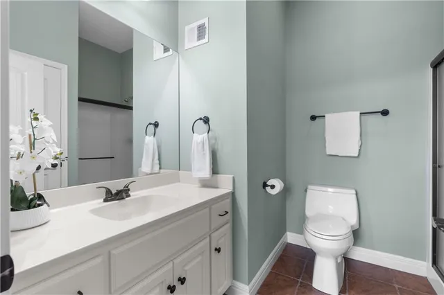 $815,000 | 9432 West 158th Street, Overland Park, KS 66221