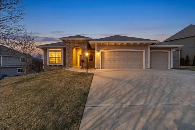 $815,000 | 9432 West 158th Street, Overland Park, KS 66221