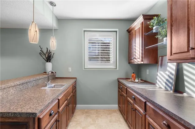 $815,000 | 9432 West 158th Street, Overland Park, KS 66221