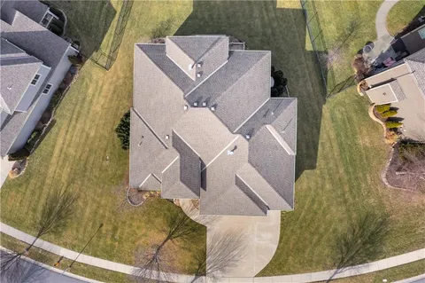 $815,000 | 9432 West 158th Street, Overland Park, KS 66221