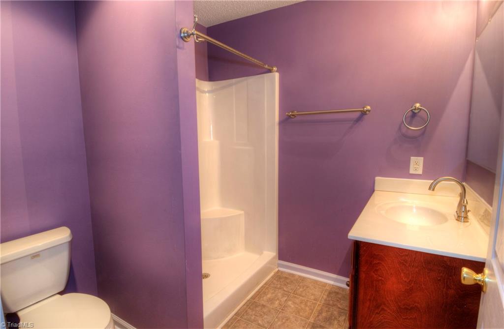 2800 Overview Terrace High Point, NC 27265 - Photo 12 of 20 Gallery Image 12