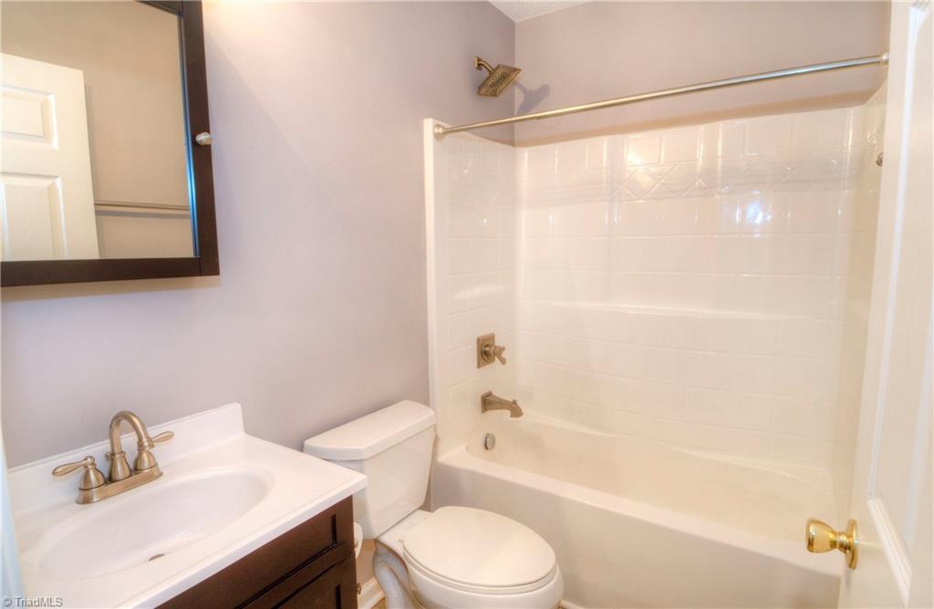 2800 Overview Terrace High Point, NC 27265 - Photo 15 of 20 Gallery Image 15