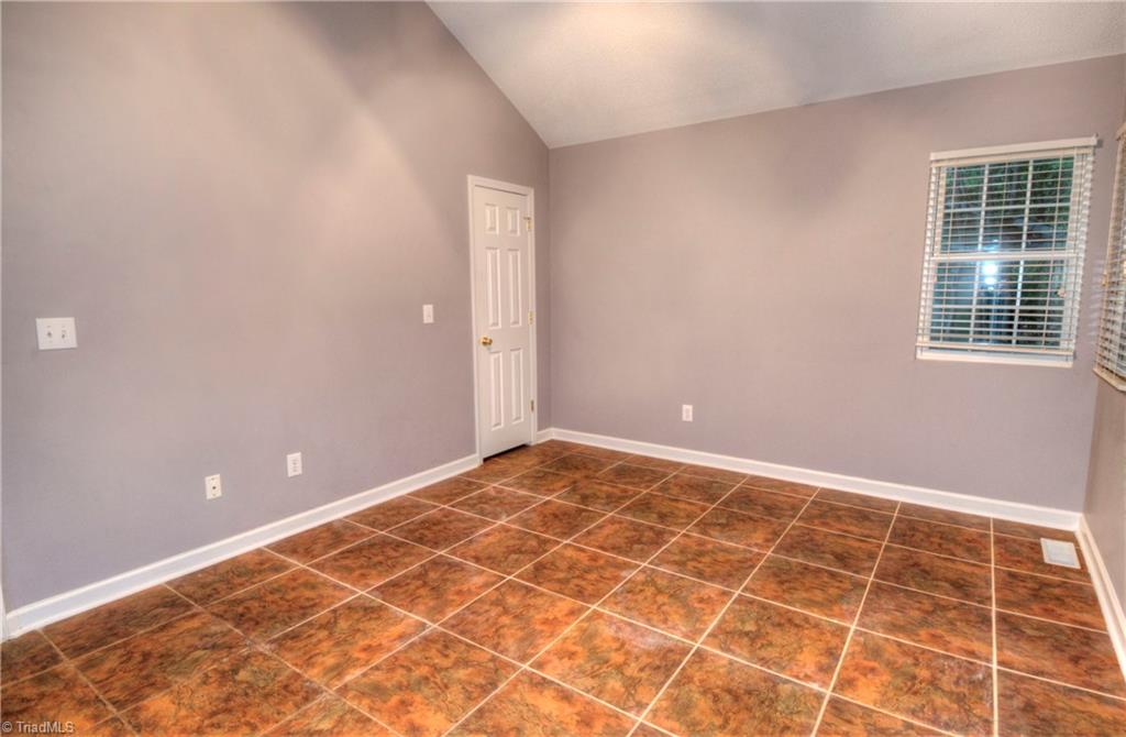 2800 Overview Terrace High Point, NC 27265 - Photo 17 of 20 Gallery Image 17