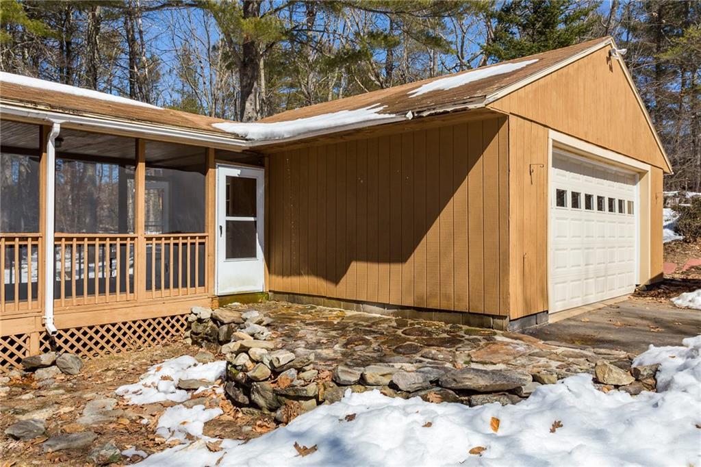 329 Sunset Road Springvale, ME 04083 - Photo 3 of 20 Photo