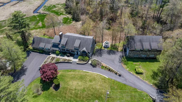 $2,200,000 | 51 Depot Road, Hampton Falls, NH 03844