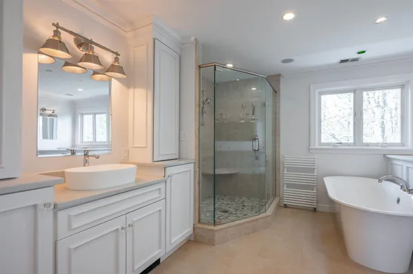 $2,200,000 | 51 Depot Road, Hampton Falls, NH 03844