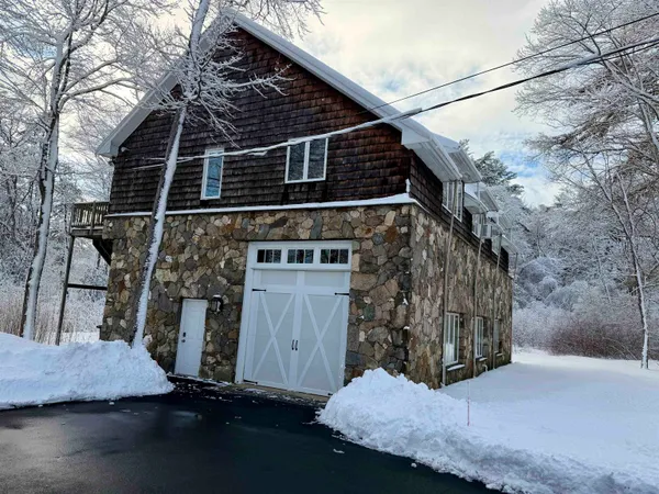 $2,200,000 | 51 Depot Road, Hampton Falls, NH 03844
