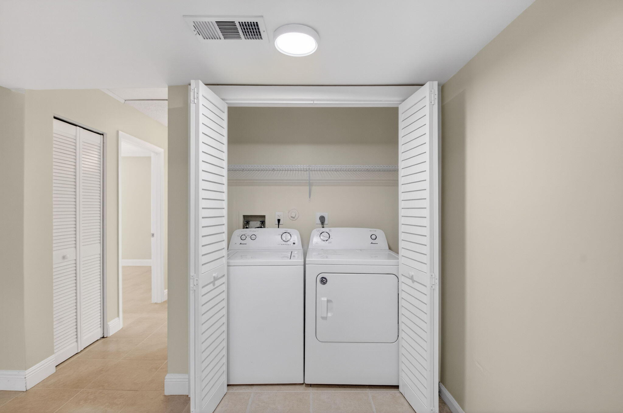 3143 Kingswood Terrace, Unit 3143 Boca Raton, FL 33431 - Photo 17 of 66 FULL SIZE WASHER/DRYER