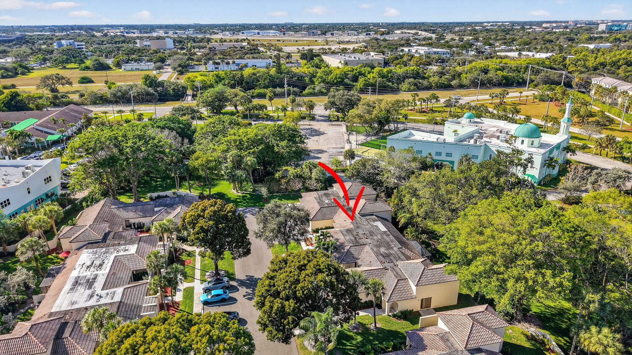 3143 Kingswood Terrace, Unit 3143 Boca Raton, FL 33431 - Photo 41 of 66 an aerial view of residential houses with outdoor space