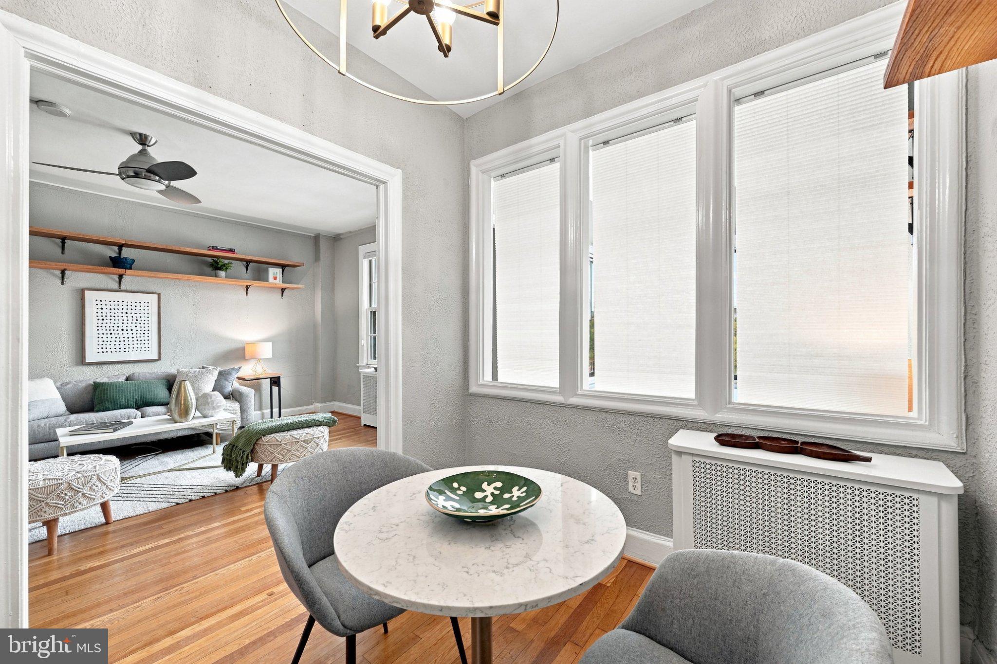 2032 Belmont Road Northwest, Unit 632 Washington, DC 20009 - Photo 19 of 31 Bright and inviting dining nook.