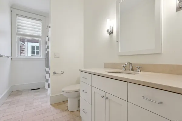 $1,395,000 | 7 Gravel Street, Unit 1, Groton, CT 06355