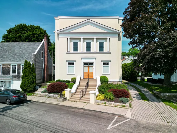 $1,395,000 | 7 Gravel Street, Unit 1, Groton, CT 06355
