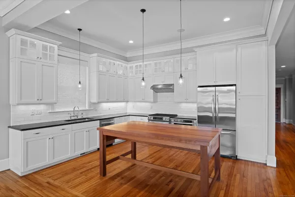 $1,395,000 | 7 Gravel Street, Unit 1, Groton, CT 06355