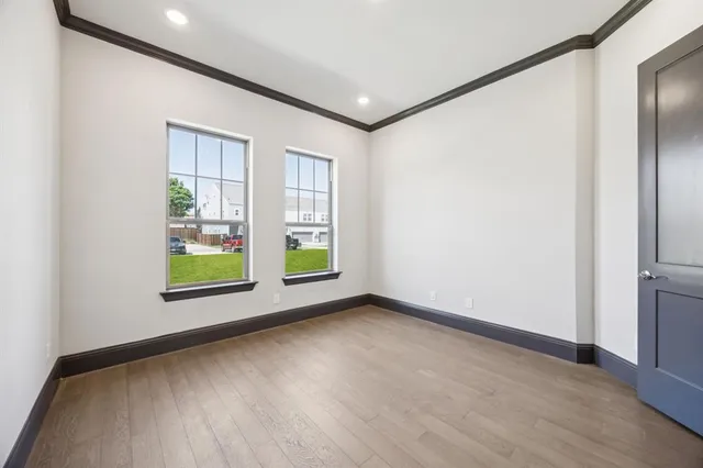 $609,000 | 305 Sunset Lane, Unit 103, Fort Worth, TX 76114