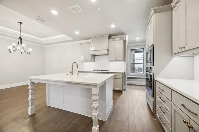 $609,000 | 305 Sunset Lane, Unit 103, Fort Worth, TX 76114