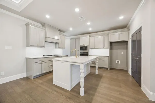 $609,000 | 305 Sunset Lane, Unit 103, Fort Worth, TX 76114