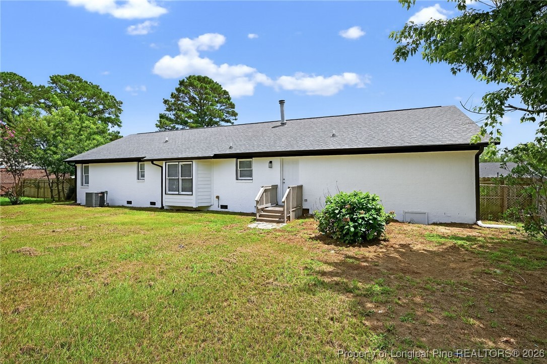 6250 Waldos Beach Road Fayetteville, NC 28306 - Photo 41 of 50 a front view of a house with garden