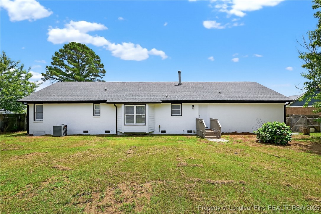 6250 Waldos Beach Road Fayetteville, NC 28306 - Photo 42 of 50 a view of a house with a yard