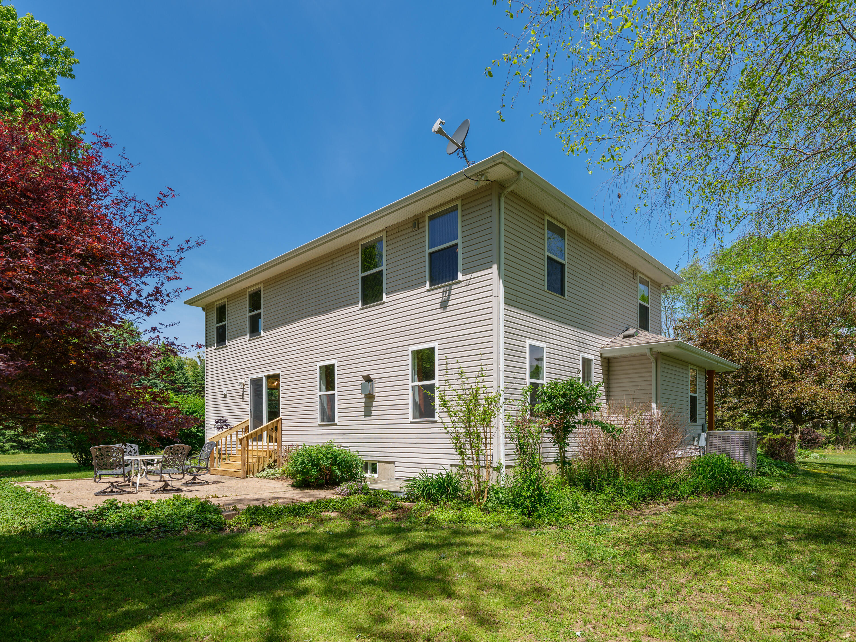 1042 Hunter Ridge Battle Creek, MI 49017 - Photo 36 of 47 1042 Hunters Ridge-136