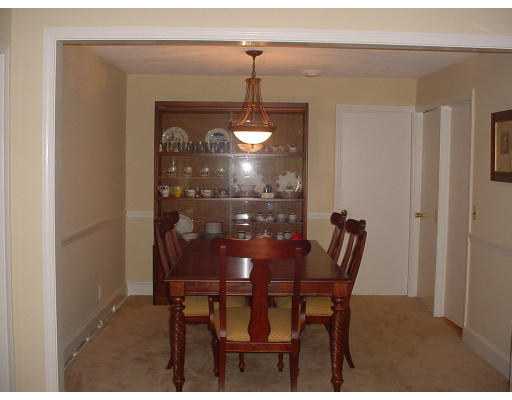 96 Fletcher Road Bedford, MA 01730 - Photo 3 of 7 Gallery Image 3