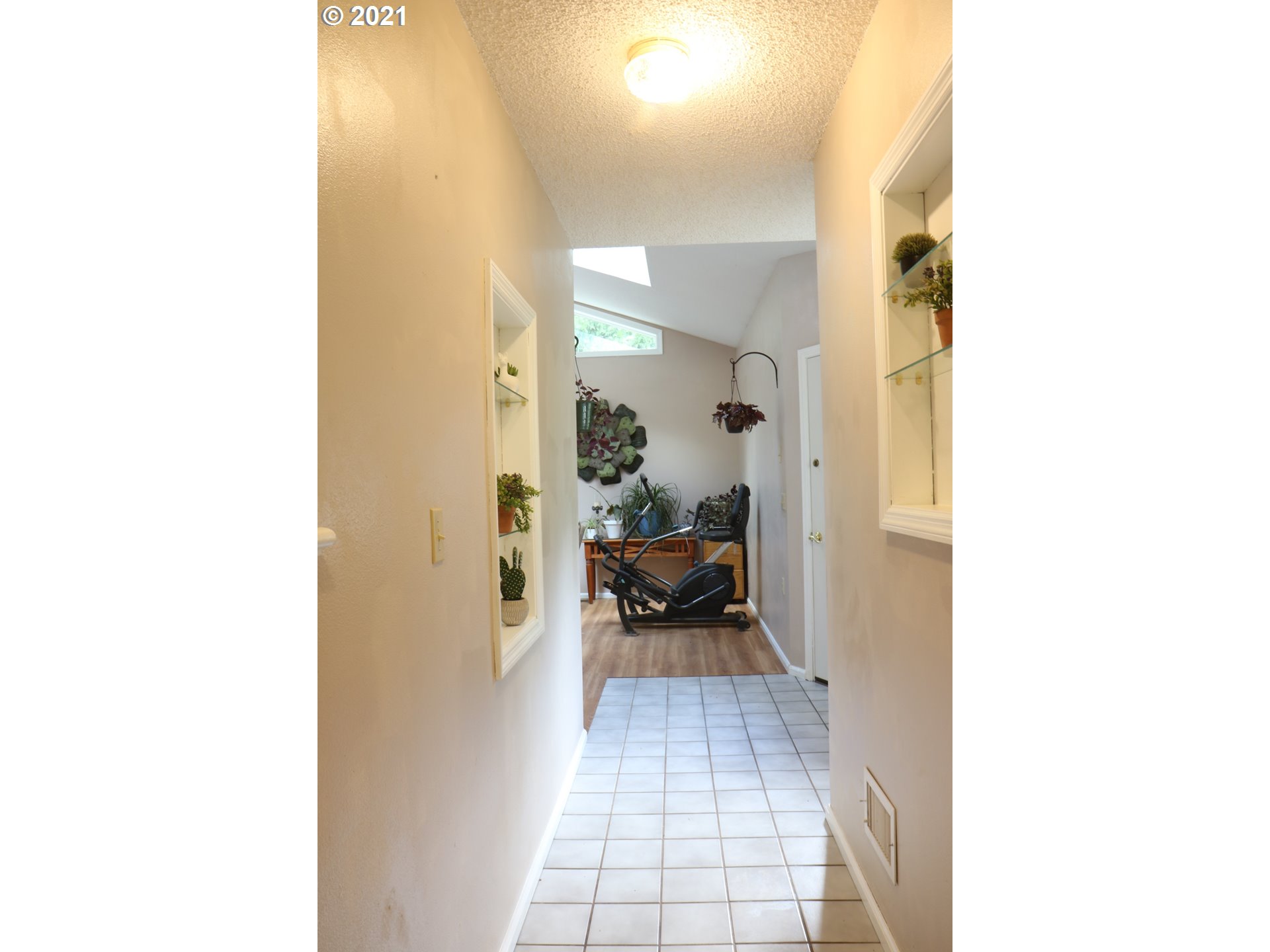 37871 Worth Road Springfield, OR 97478 - Photo 10 of 26