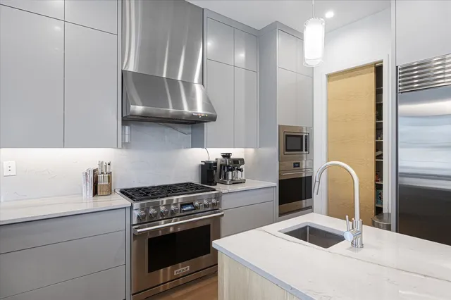 $2,595,000 | 176 Arlington Avenue, Elmhurst, IL 60126