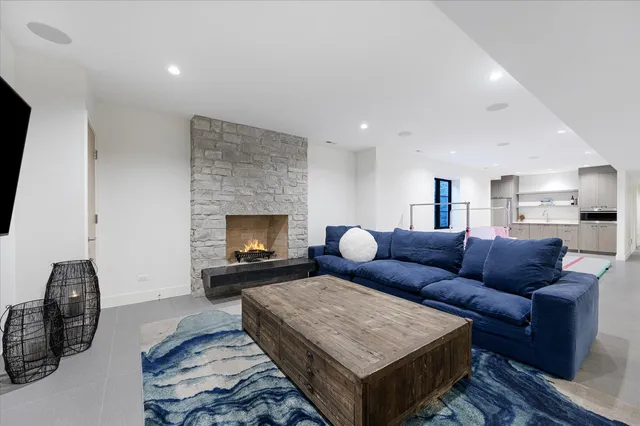 $2,595,000 | 176 Arlington Avenue, Elmhurst, IL 60126