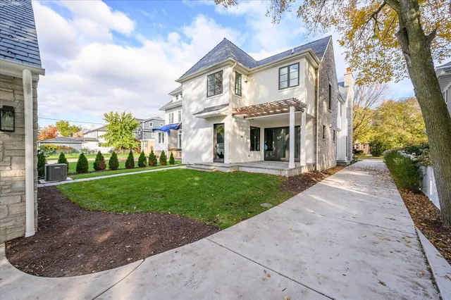 $2,595,000 | 176 Arlington Avenue, Elmhurst, IL 60126