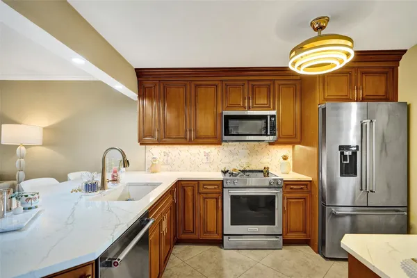 $445,000 | 3180 Northeast 48th Court, Unit 404, Lighthouse Point, FL 33064