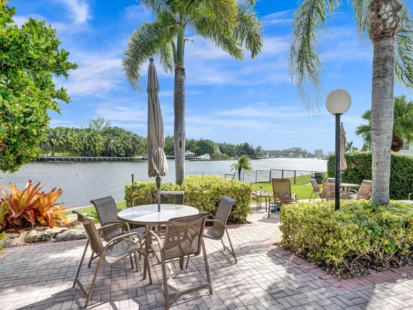 $445,000 | 3180 Northeast 48th Court, Unit 404, Lighthouse Point, FL 33064
