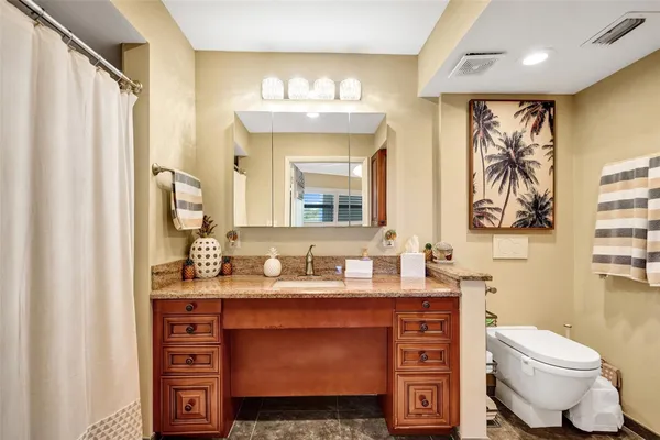 $445,000 | 3180 Northeast 48th Court, Unit 404, Lighthouse Point, FL 33064