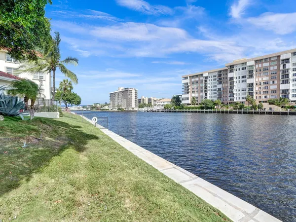 $445,000 | 3180 Northeast 48th Court, Unit 404, Lighthouse Point, FL 33064