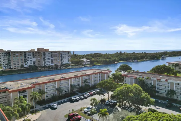 $445,000 | 3180 Northeast 48th Court, Unit 404, Lighthouse Point, FL 33064