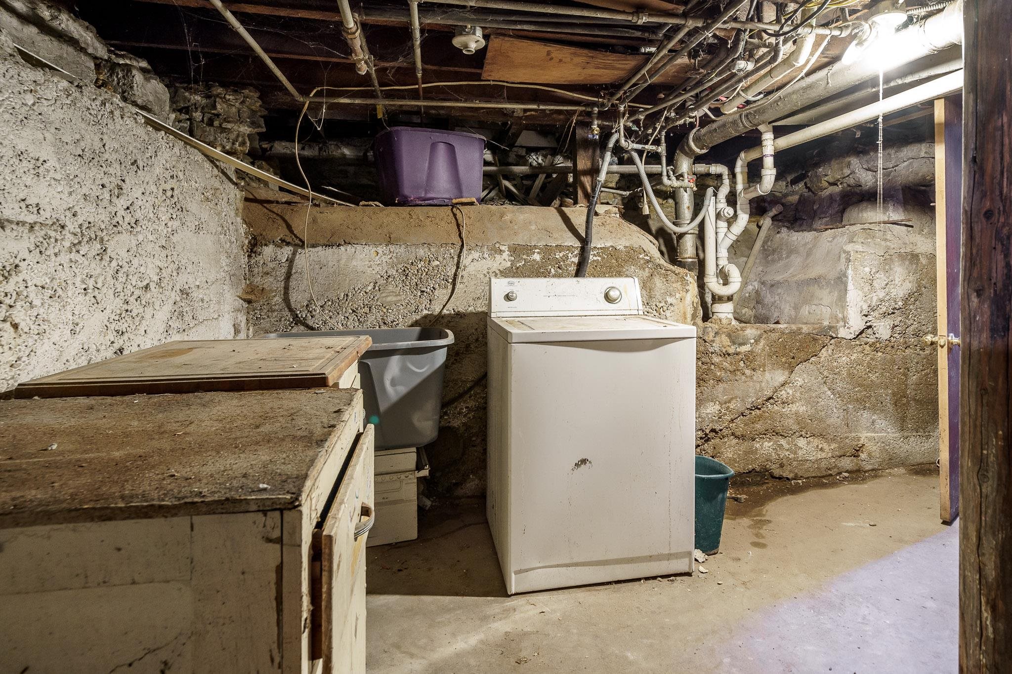 506 South 4th Street Oregon, IL 61061 - Photo 29 of 45 a utility room with dryer and washer