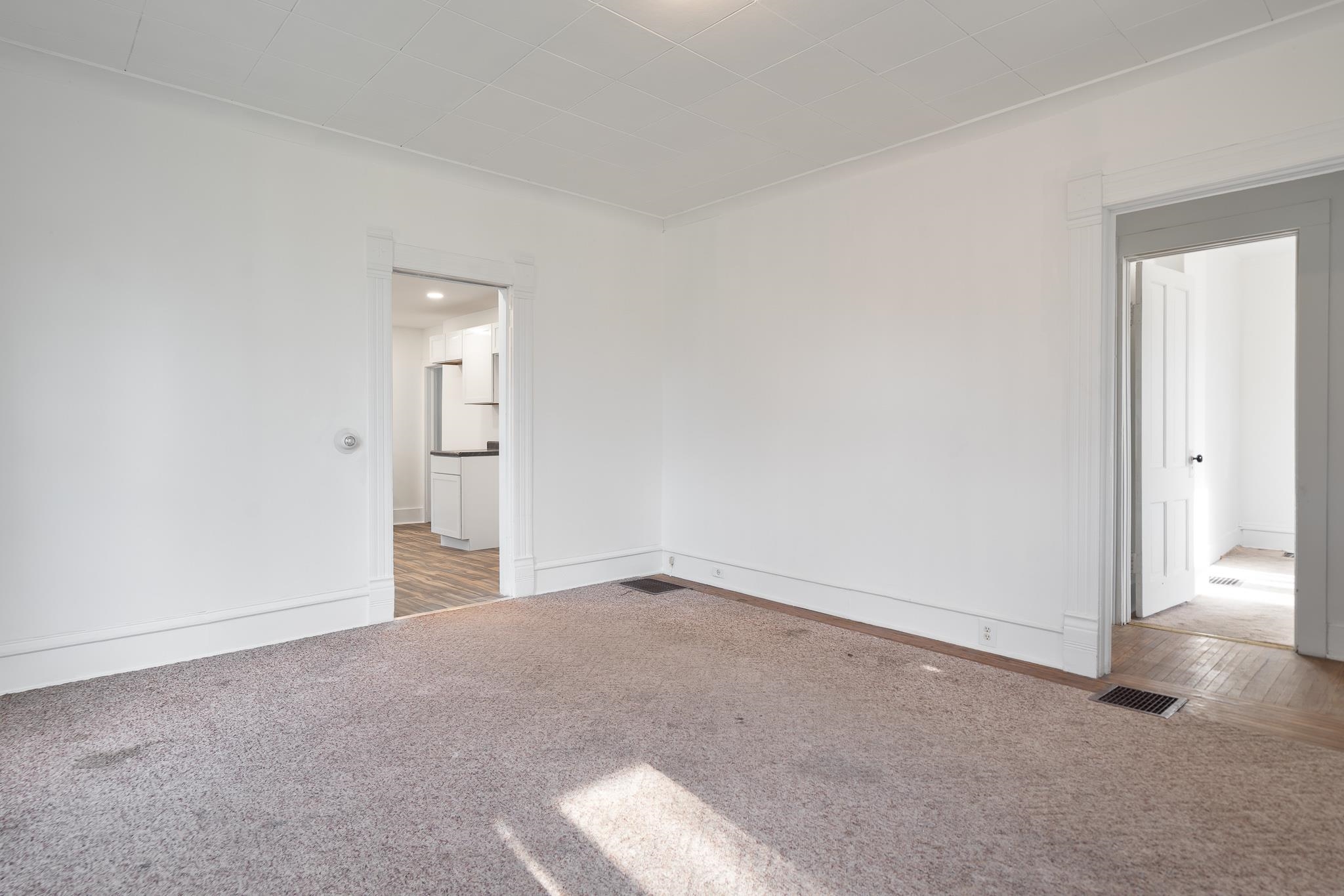 506 South 4th Street Oregon, IL 61061 - Photo 10 of 45 an empty room with an entryway