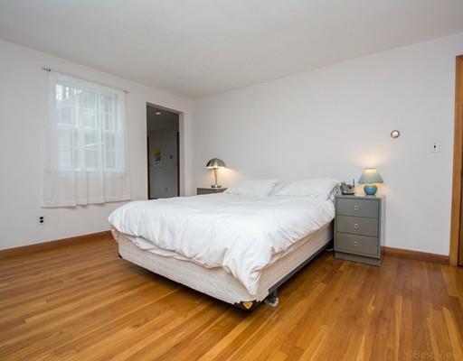 8 Reed Lane Bedford, MA 01730 - Photo 16 of 30