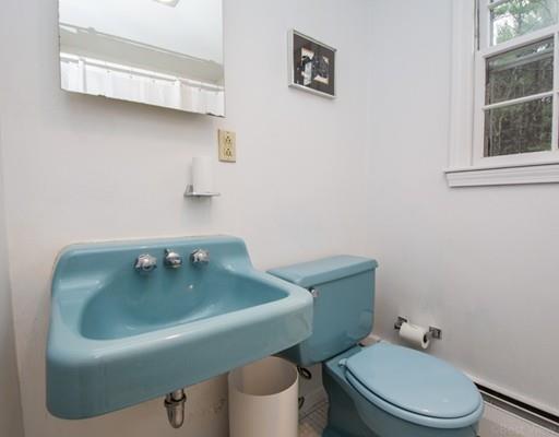 8 Reed Lane Bedford, MA 01730 - Photo 21 of 30