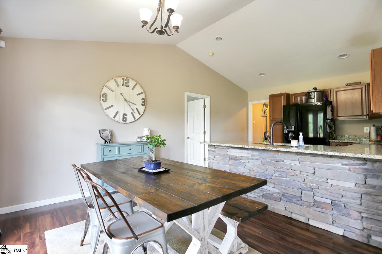103 Stevens Court Pelzer, SC 29669 - Photo 8 of 34 Gallery Image 8