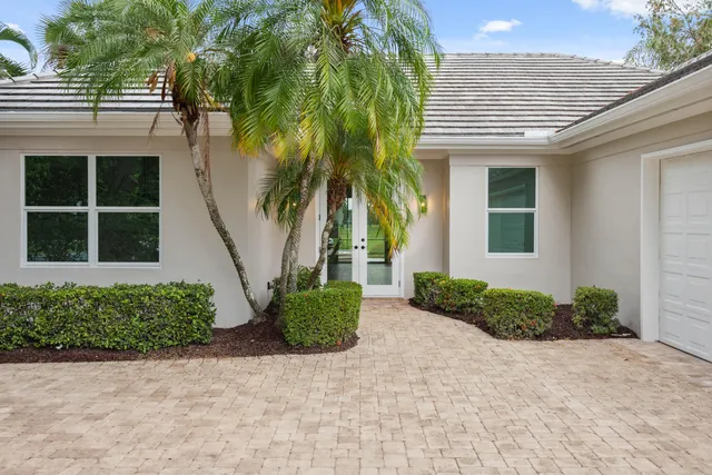 $649,000 | 10206 Isle Of Pines Court, Port St. Lucie, FL 34986