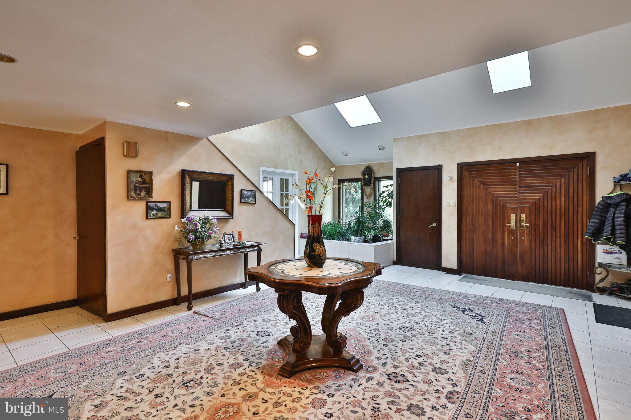 3970 Buck Road Huntingdon Valley, PA 19006 - Photo 6 of 25 Gallery Image 6