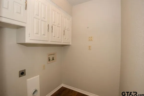 $1,650 | 5903 Hollytree Drive, Tyler, TX 75703