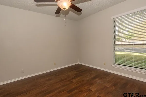 $1,650 | 5903 Hollytree Drive, Tyler, TX 75703
