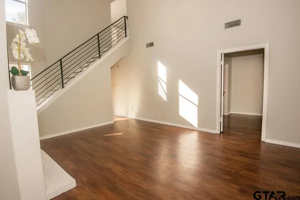$1,650 | 5903 Hollytree Drive, Tyler, TX 75703