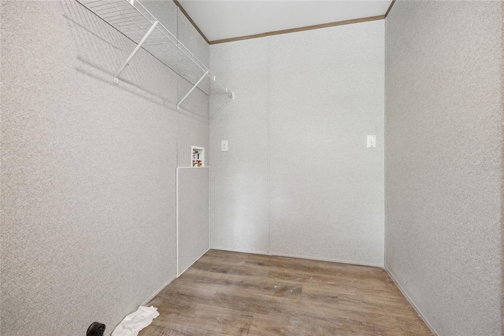 150 19th Street Interlachen, FL 32148 - Photo 29 of 30 a view of an empty walk in closet